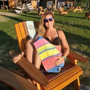 Meet your Posher, Kendra